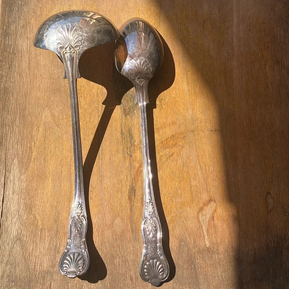 Sheffield England 20th Palmette Shell Kings Silver Plated Ladle & Serving Spoon